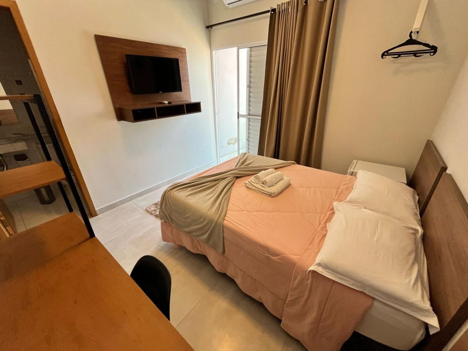 Hotel C&A Bofete Экстерьер фото